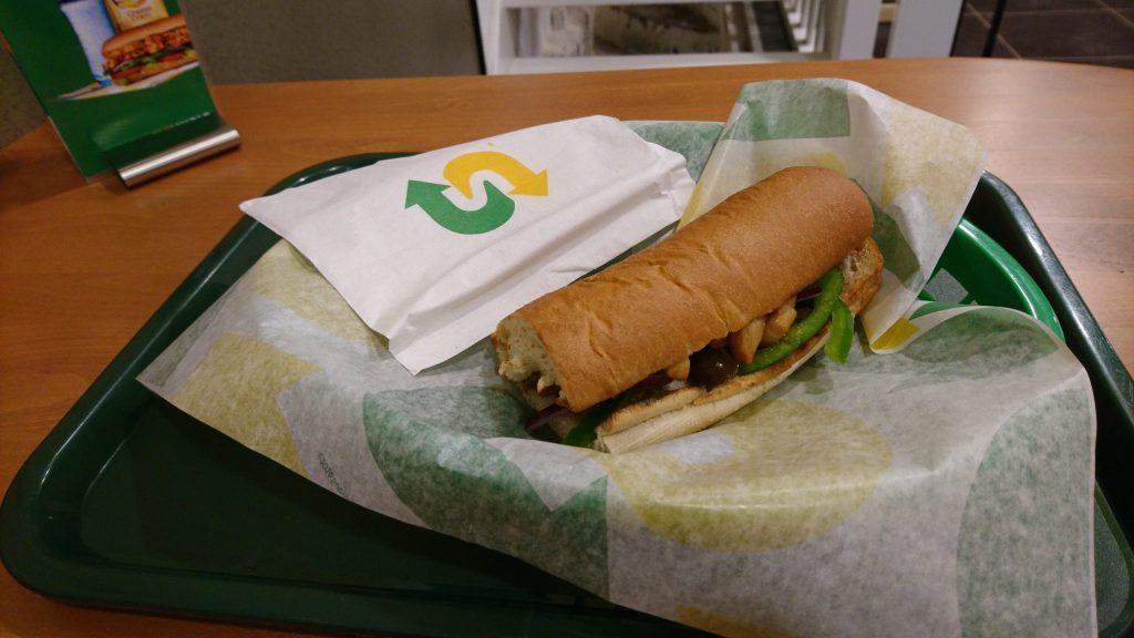 Een chicken teriyaki bij de Subway.